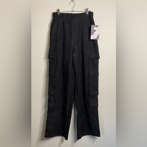 🧵NWT Pull On Corduroy Cargo Pants Black Large - Picture 1 of 5